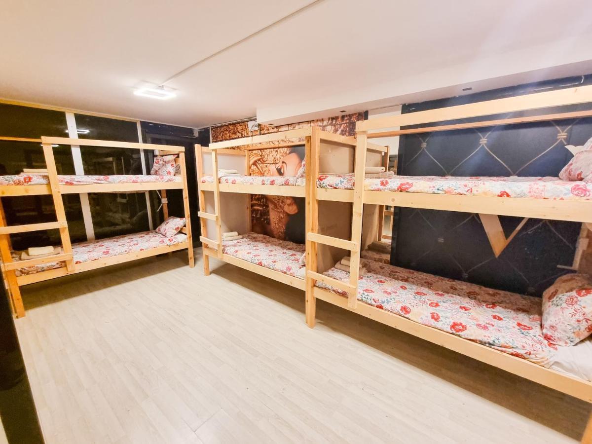 Unique City Hostel 100 Meters From Beach Lárnaka Kültér fotó